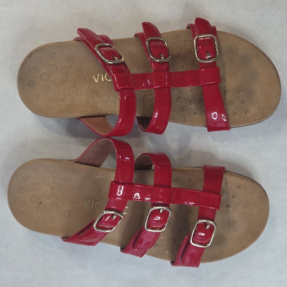 Vionic Misa Sandals - Picture 2 of 8